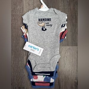Carters preemie 5 pack onesies. Short-sleeve. Unisex.